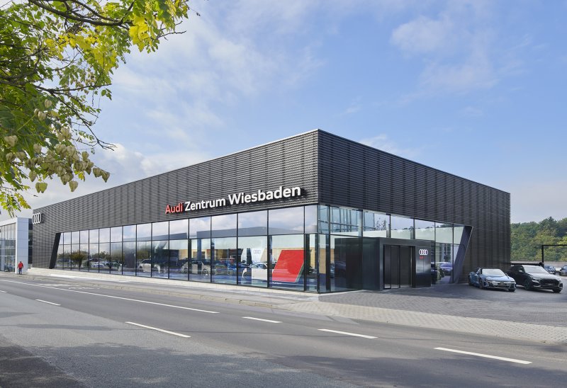 Audi Terminal mit Parkdeck - Wiesbaden