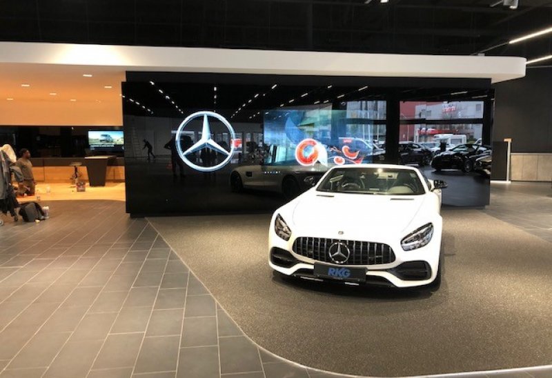 Mercedes Benz Showroom - Bonn